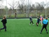 Paas-plezier op sportpark Het Springer voor S.K.N.W.K. JO7-1 en JO9-1 van zaterdag 8 april 2023 (114/240)